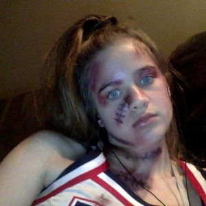 Meet your Posher, Izzy